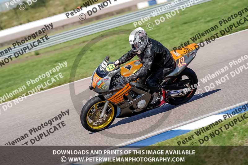 Rockingham no limits trackday;enduro digital images;event digital images;eventdigitalimages;no limits trackdays;peter wileman photography;racing digital images;rockingham raceway northamptonshire;rockingham trackday photographs;trackday digital images;trackday photos